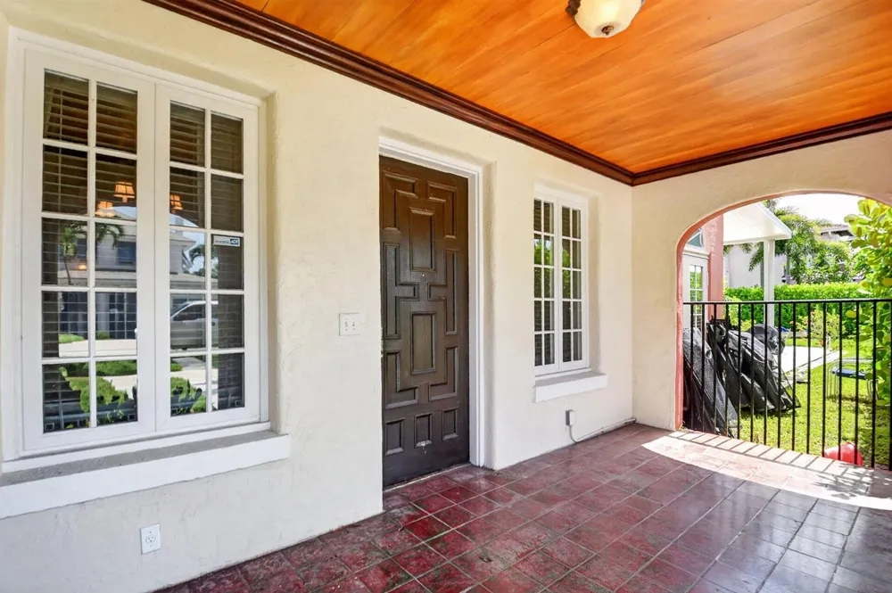227 Foresteria Drive Lake Park, FL 33403
