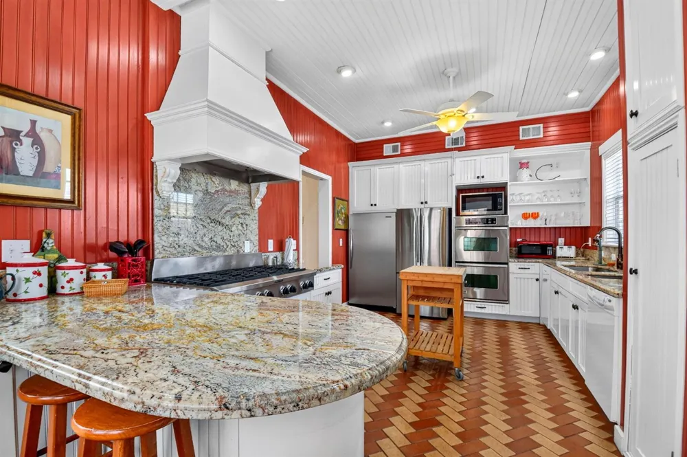 227 Foresteria Drive Lake Park, FL 33403