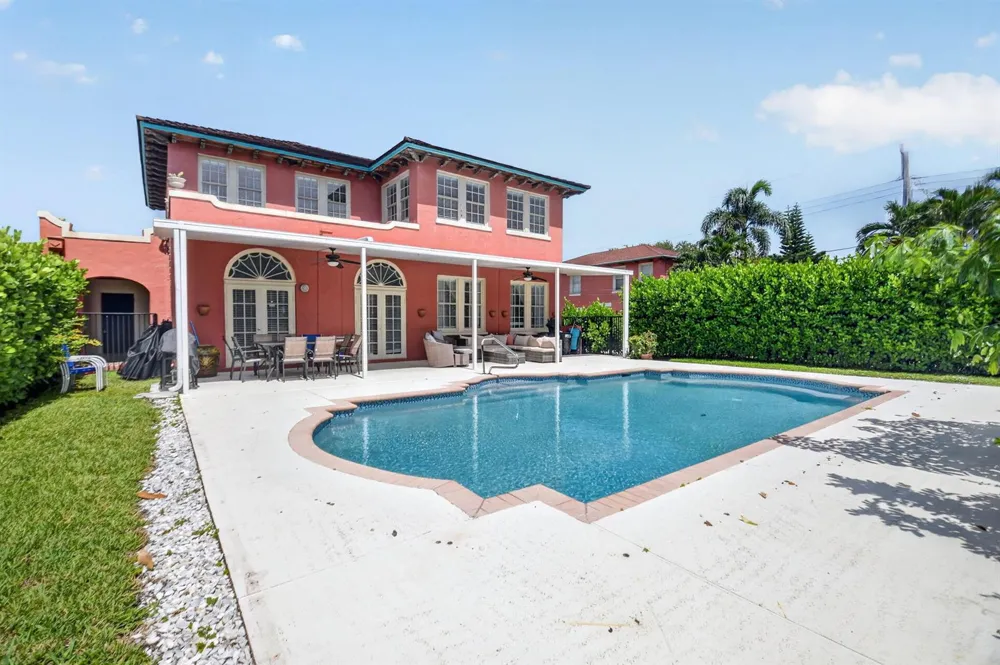 227 Foresteria Drive Lake Park, FL 33403