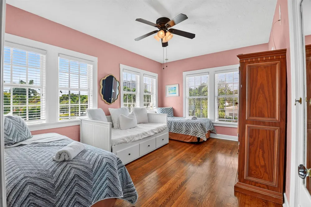 227 Foresteria Drive Lake Park, FL 33403