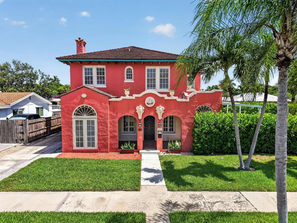 227 Foresteria Drive Lake Park, FL 33403