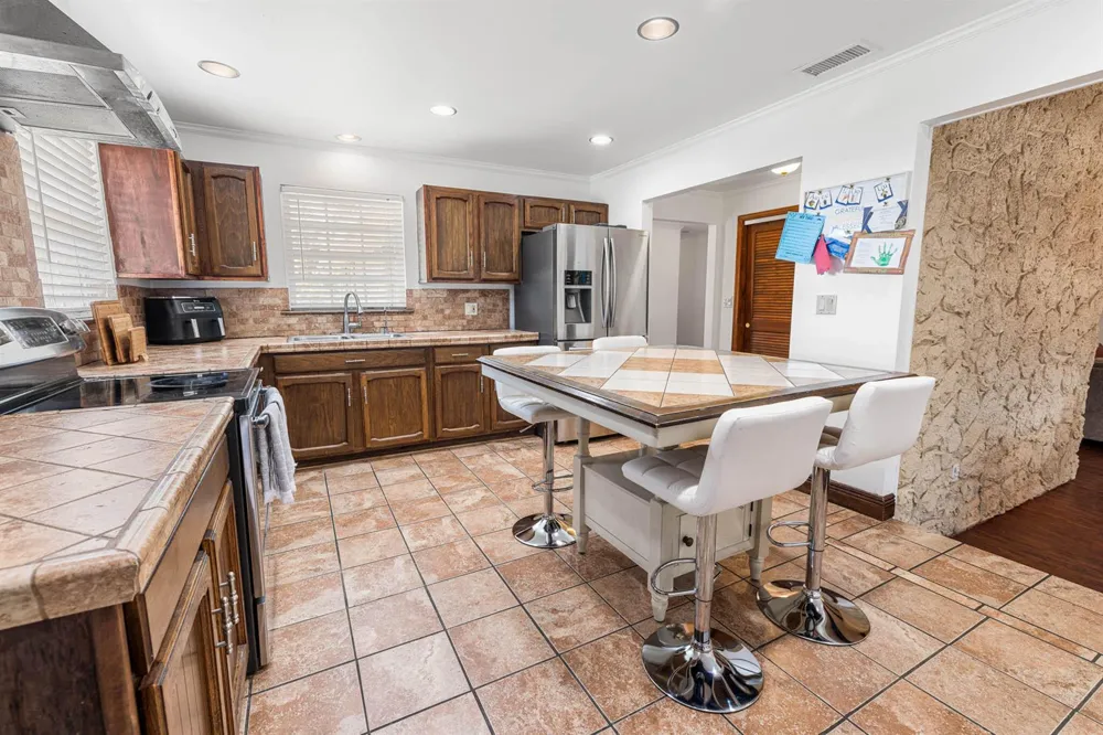 6911 SE 88TH BOULEVARD Okeechobee, FL 34974
