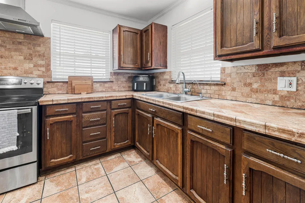 6911 SE 88TH BOULEVARD Okeechobee, FL 34974