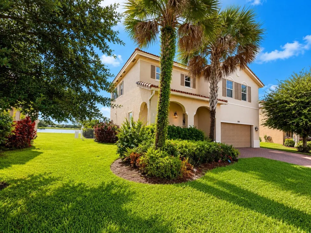 850 Gairloch Lane Fort Pierce, FL 34947