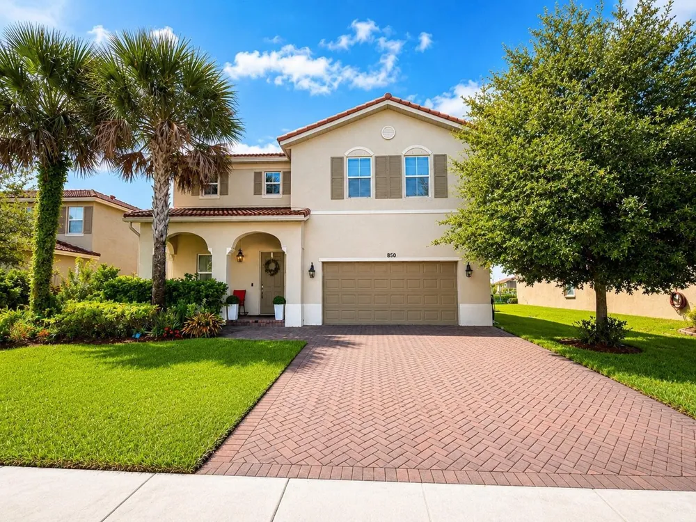 850 Gairloch Lane Fort Pierce, FL 34947