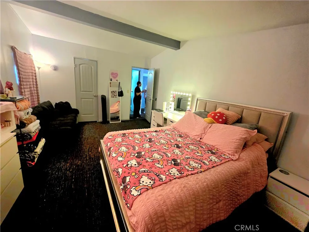 10623 Desert View Pinon Hills, CA 92372