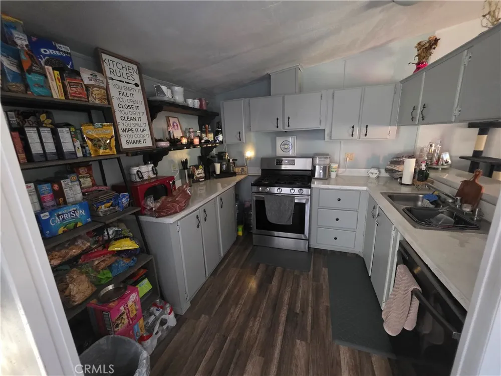 10623 Desert View Pinon Hills, CA 92372
