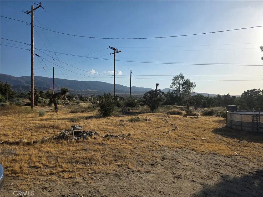 10623 Desert View Pinon Hills, CA 92372