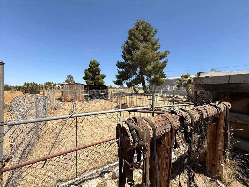 10623 Desert View Pinon Hills, CA 92372