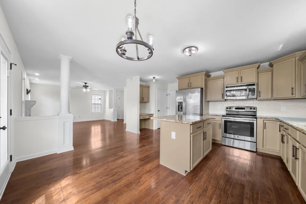3718 Tradewinds Ter Clarksville, TN 37040