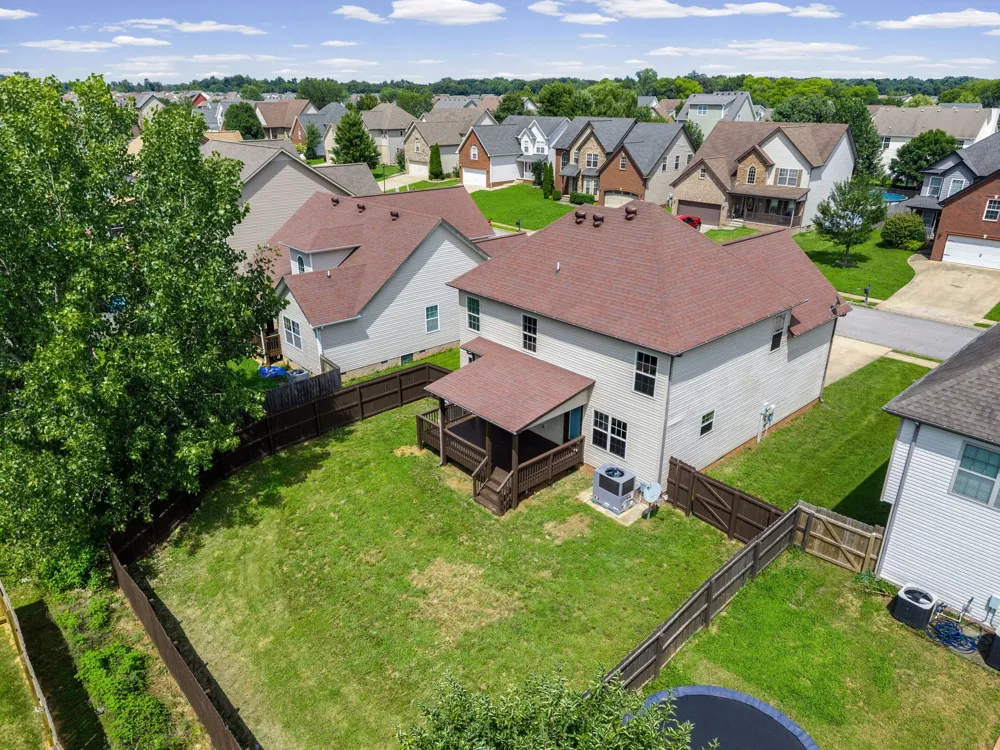 3718 Tradewinds Ter Clarksville, TN 37040