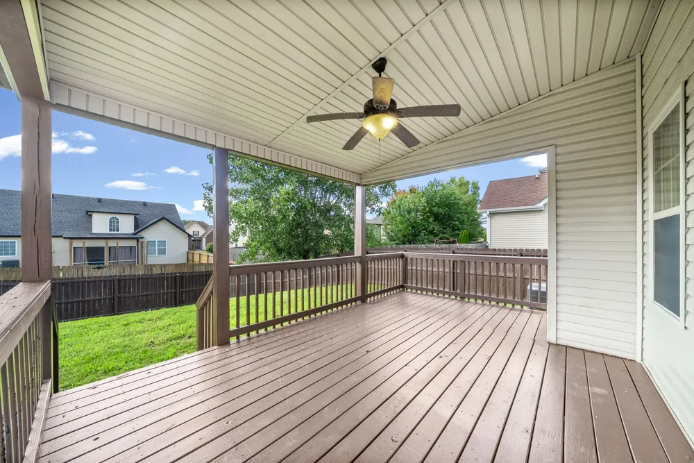 3718 Tradewinds Ter Clarksville, TN 37040