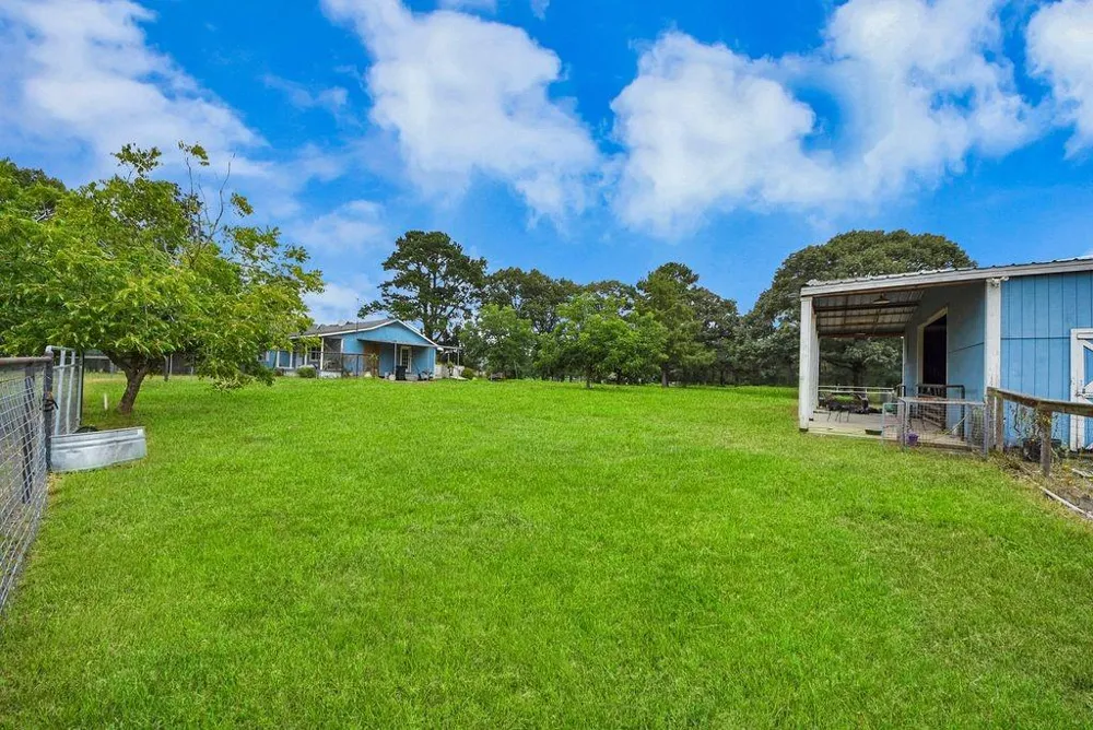 36576 Howell Rd Hempstead, TX 77445