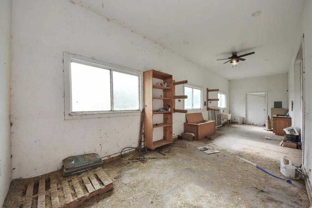 36576 Howell Rd Hempstead, TX 77445