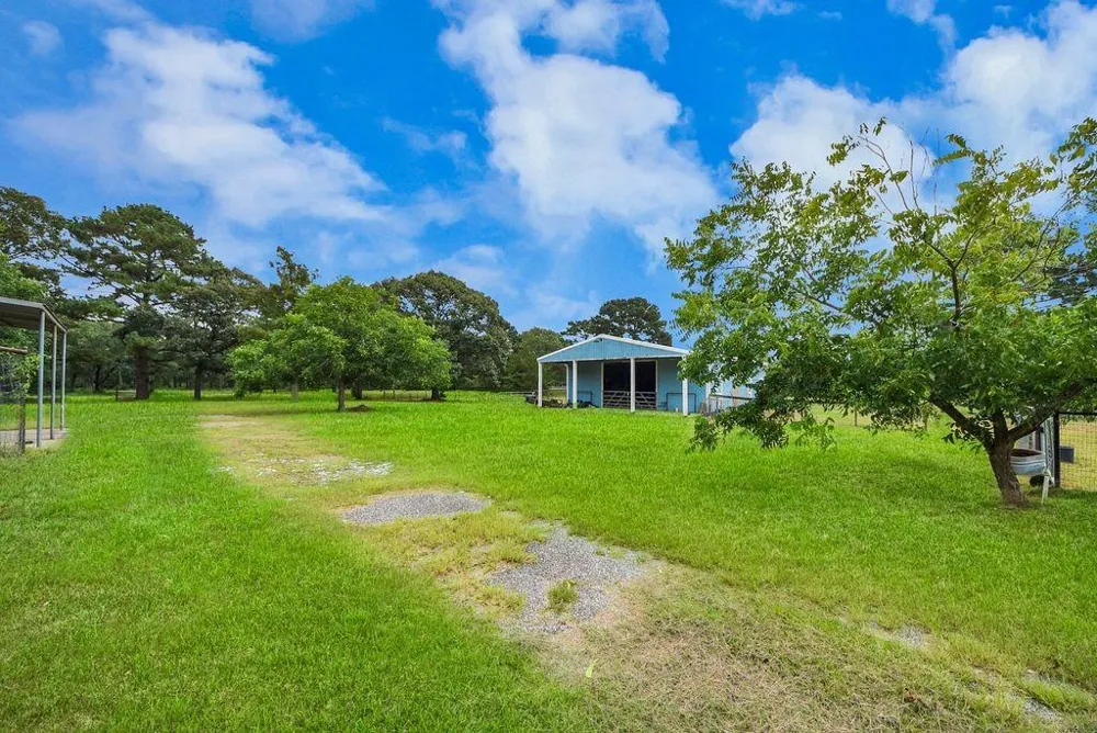 36576 Howell Rd Hempstead, TX 77445