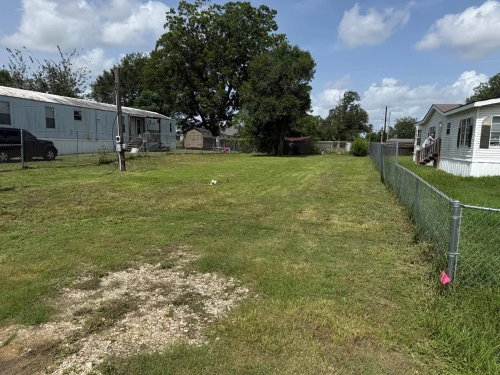 310 Olive Street El Campo, TX 77437