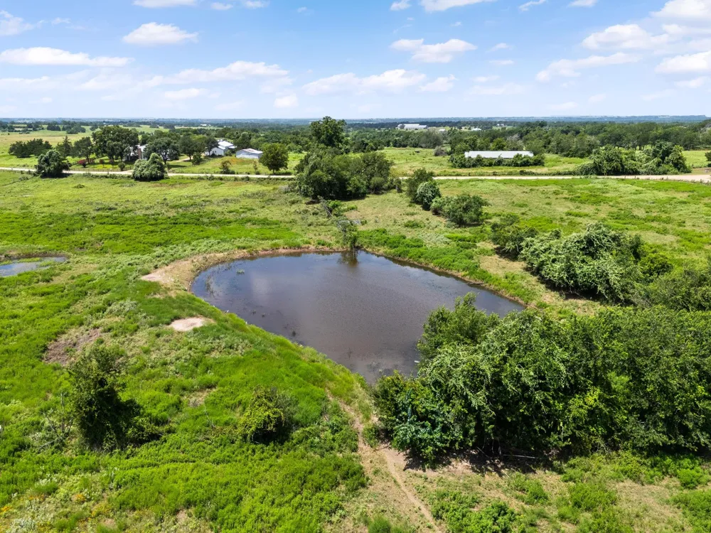 Thielemann Road Industry, TX 78944
