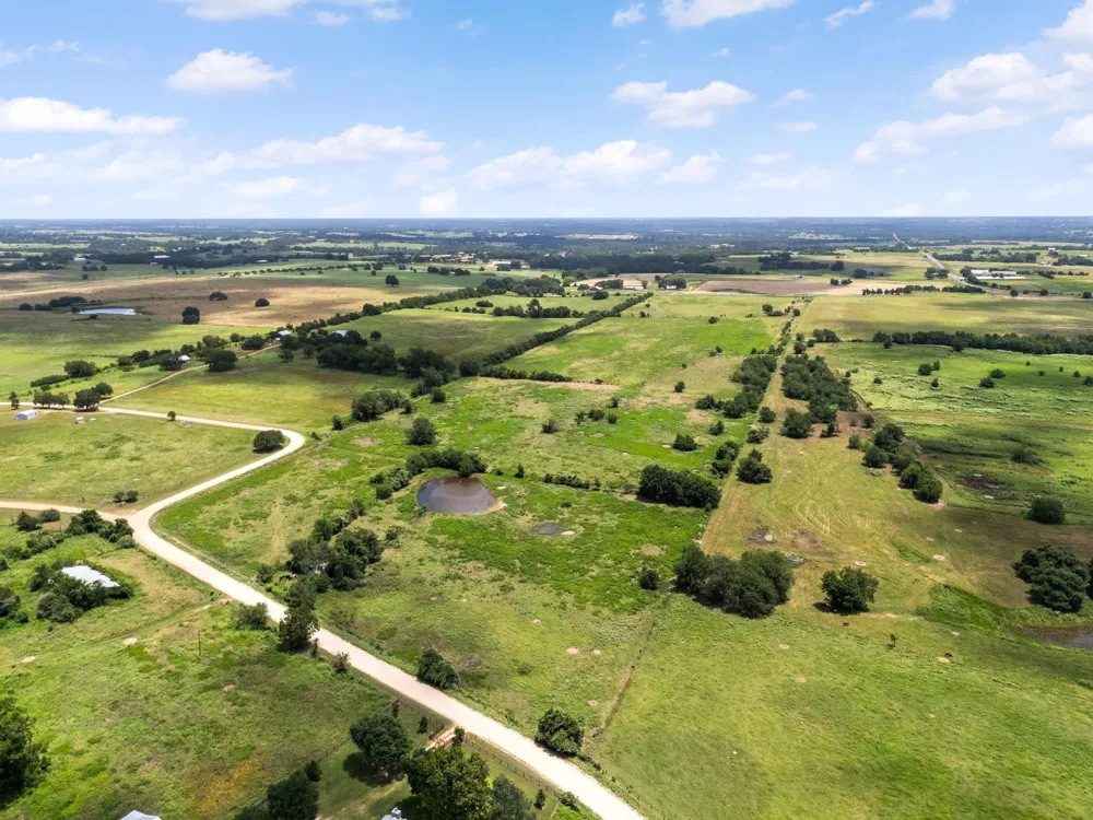 Thielemann Road Industry, TX 78944