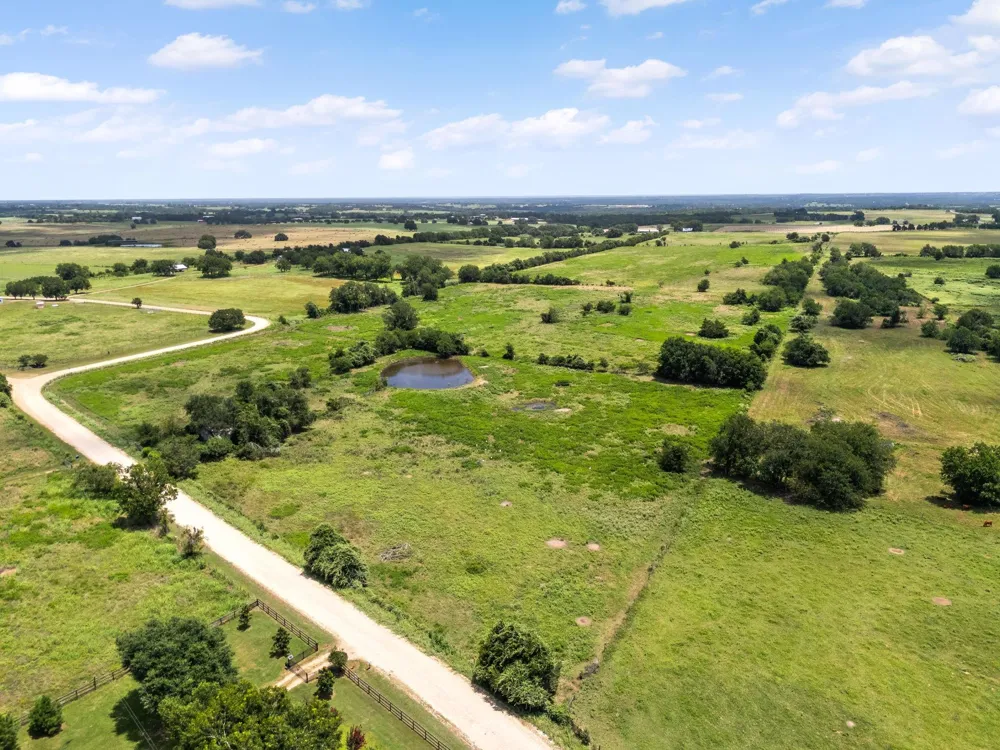 Thielemann Road Industry, TX 78944