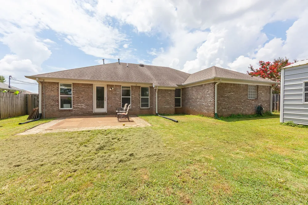 163 Romie Dr Jackson, TN 38305