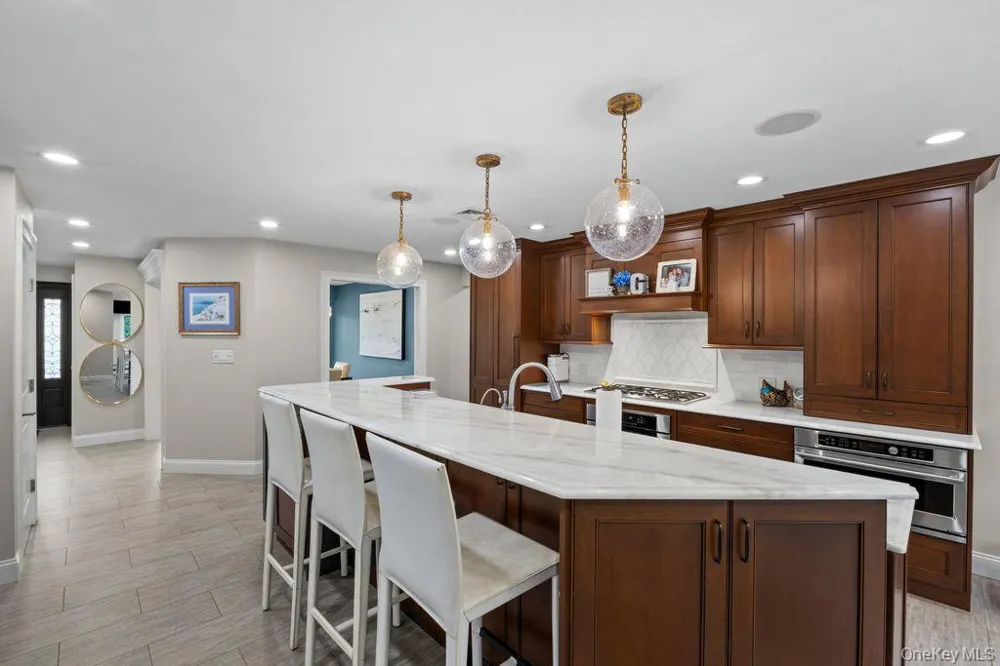 3343 Seawane Drive Merrick, NY 11566