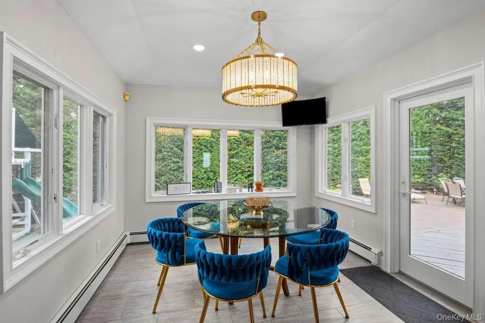 3343 Seawane Drive Merrick, NY 11566