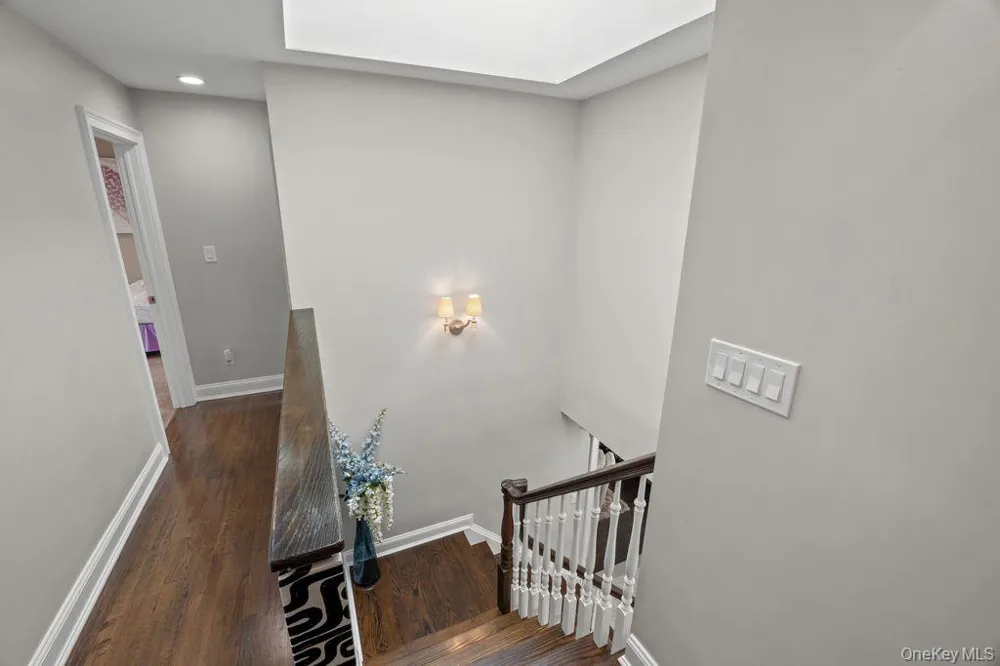 3343 Seawane Drive Merrick, NY 11566