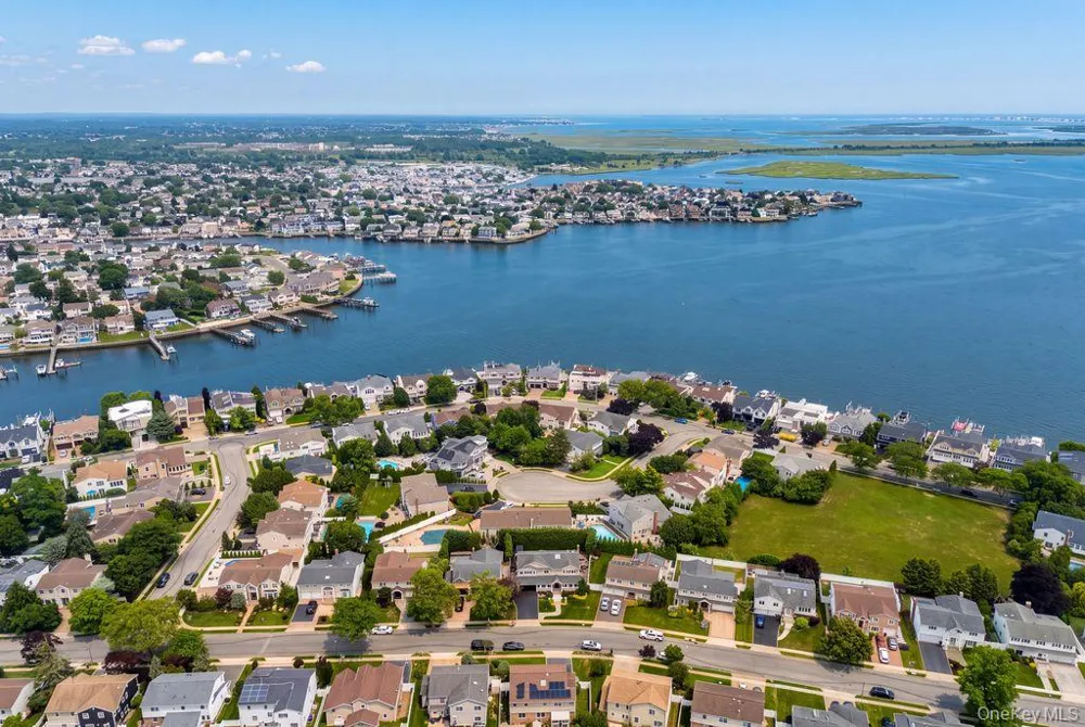 3343 Seawane Drive Merrick, NY 11566
