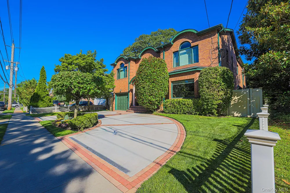 410 Broadway Cedarhurst, NY 11516