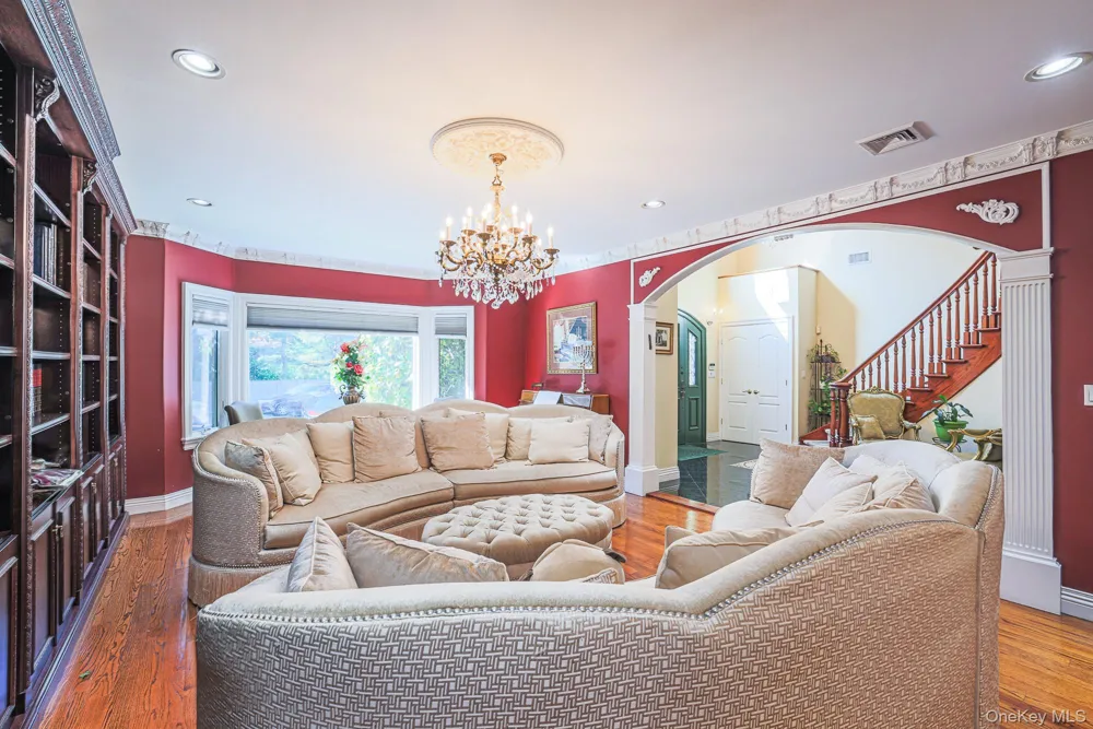 410 Broadway Cedarhurst, NY 11516