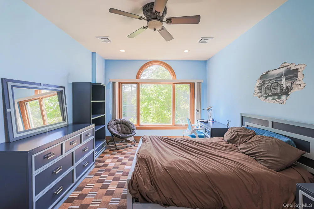 410 Broadway Cedarhurst, NY 11516