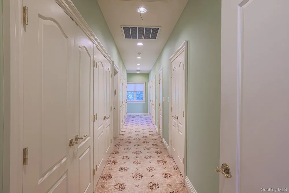 410 Broadway Cedarhurst, NY 11516