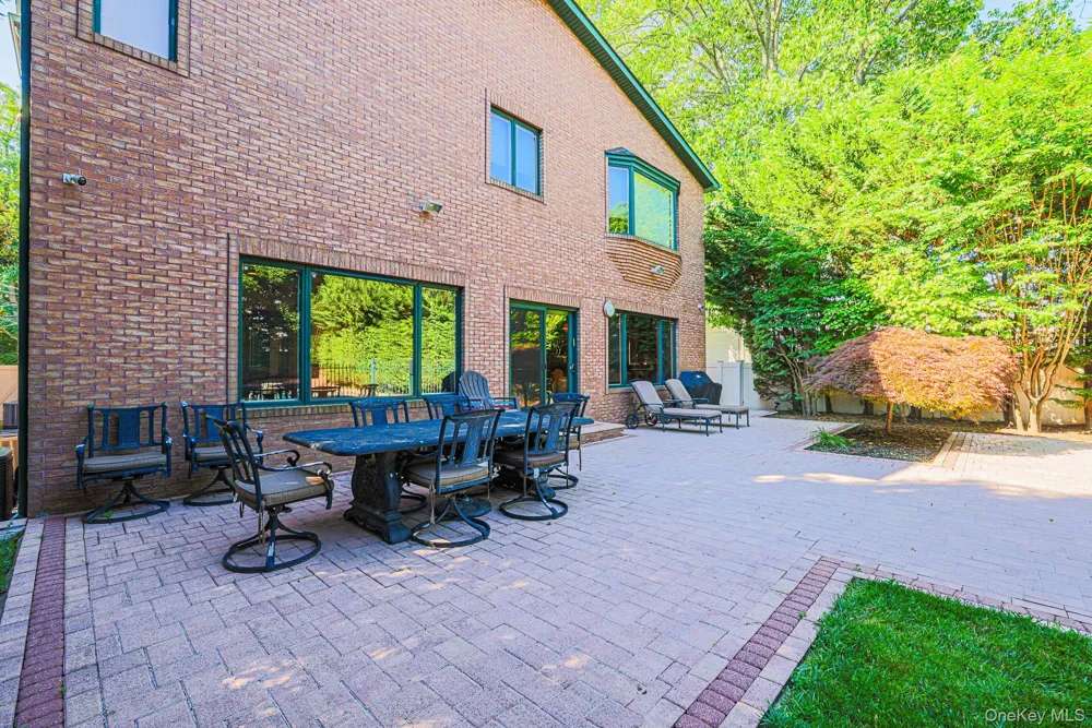 410 Broadway Cedarhurst, NY 11516