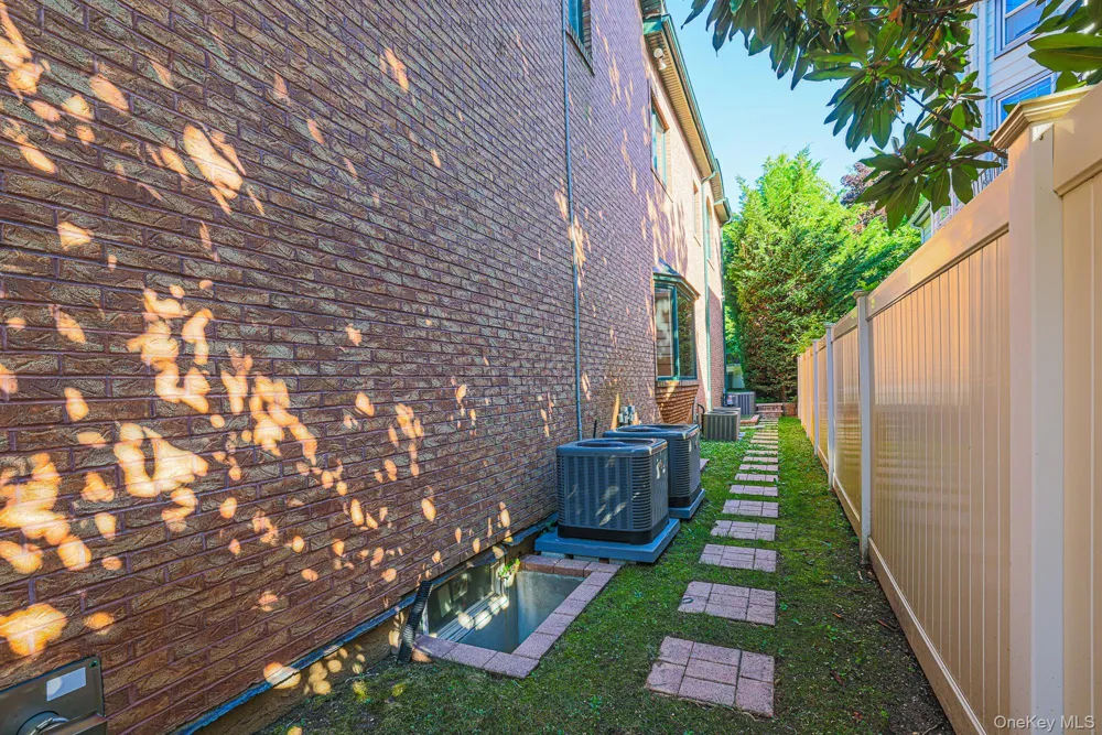 410 Broadway Cedarhurst, NY 11516
