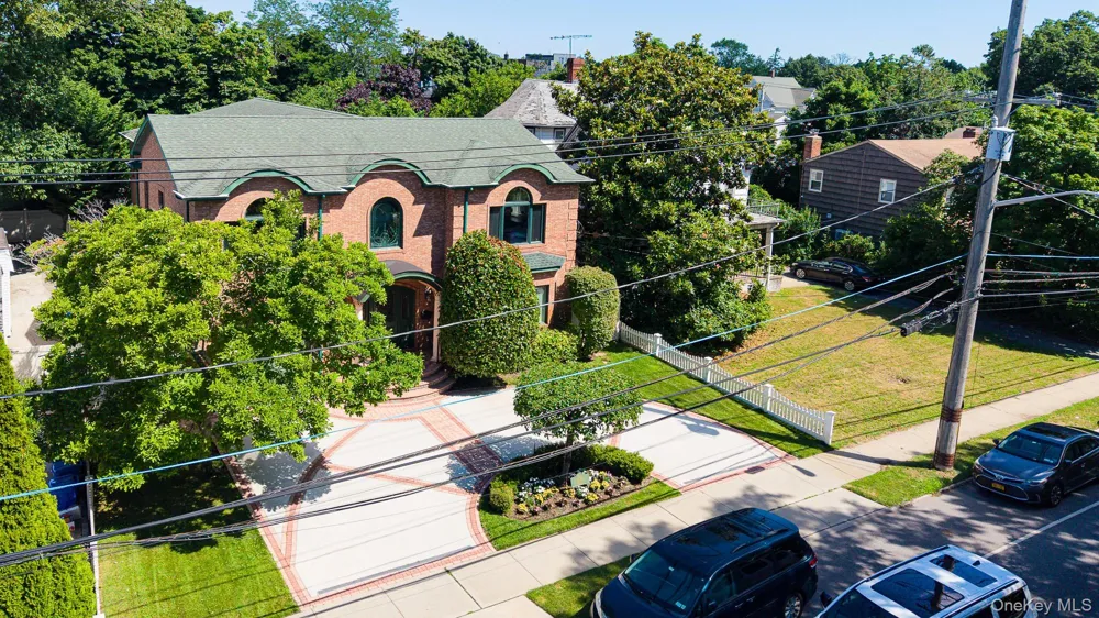 410 Broadway Cedarhurst, NY 11516