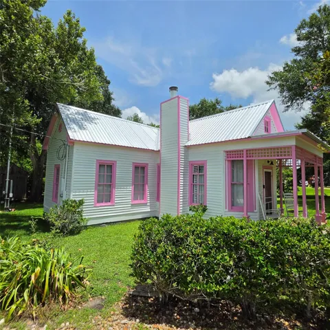 624 Houston Street