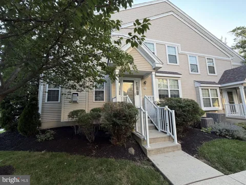 223 FLAGSTONE ROAD #8