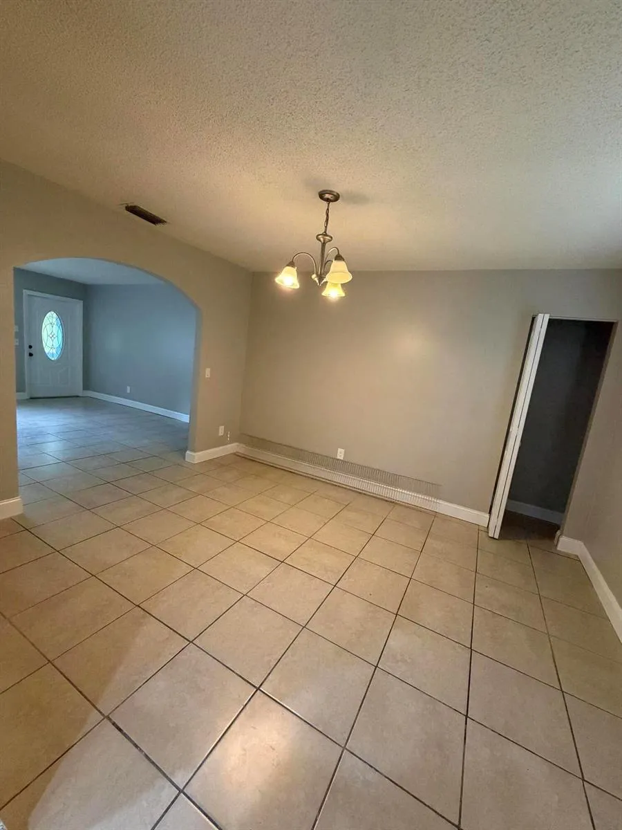 1605 42ND STREET Fort Pierce, FL 34947