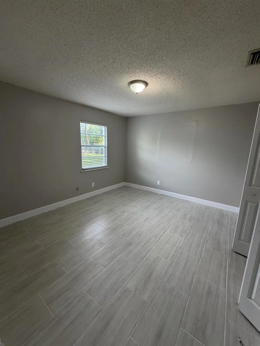 1605 42ND STREET Fort Pierce, FL 34947