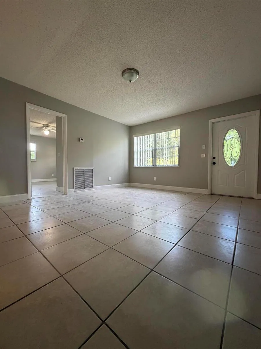 1605 42ND STREET Fort Pierce, FL 34947