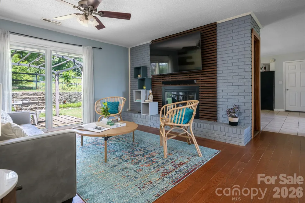 187 Sheehan Road Fletcher, NC 28732