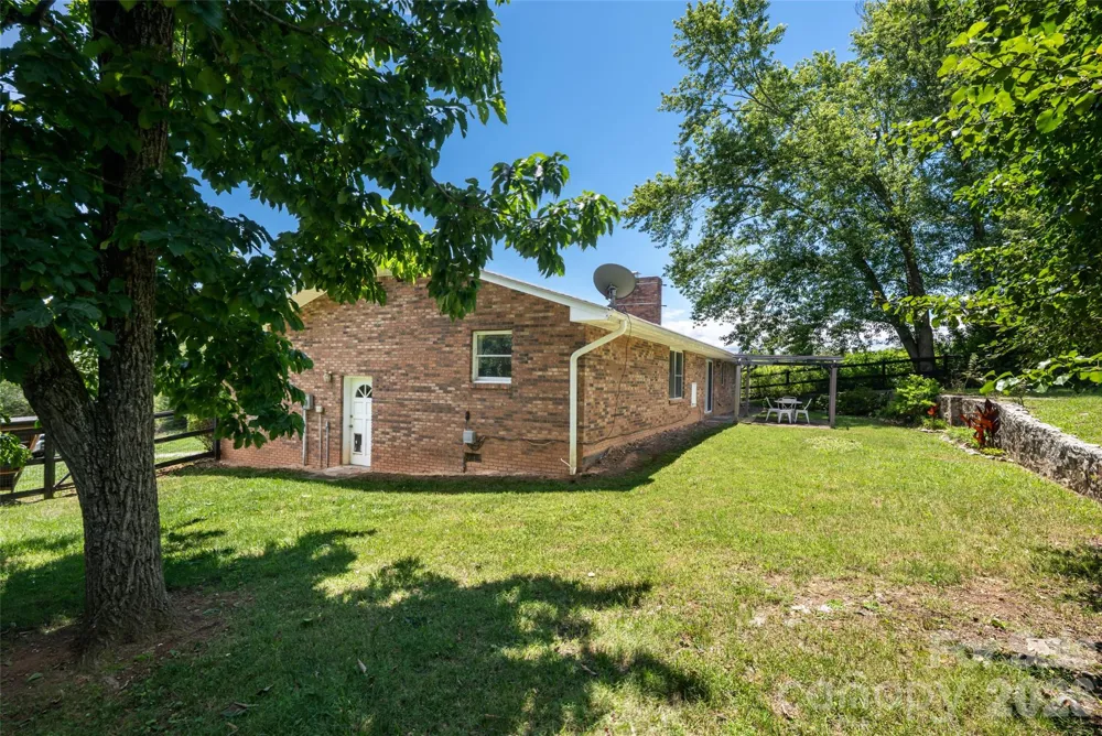 187 Sheehan Road Fletcher, NC 28732