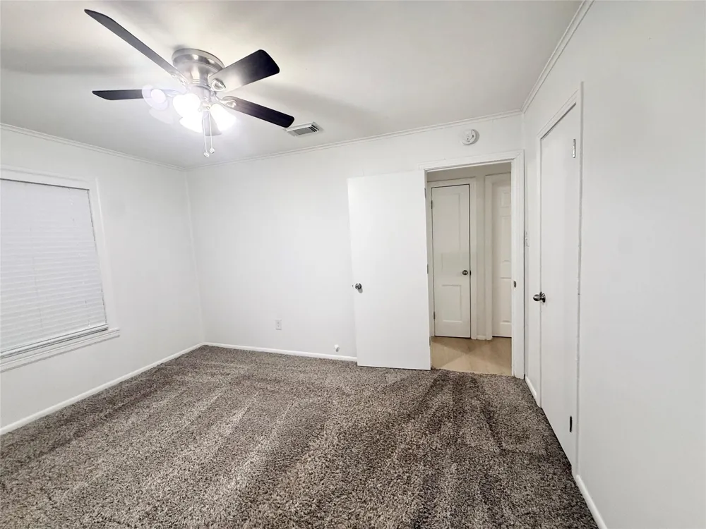 1121 Chenango Street Angleton, TX 77515
