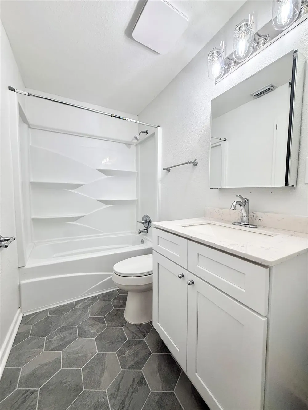 1121 Chenango Street Angleton, TX 77515