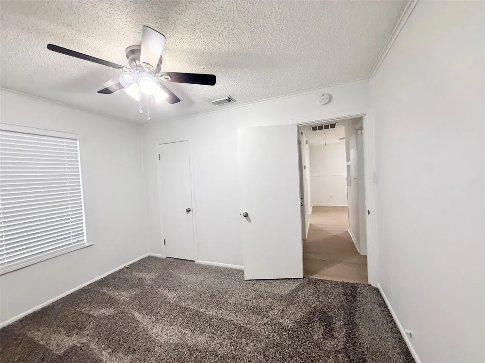 1121 Chenango Street Angleton, TX 77515