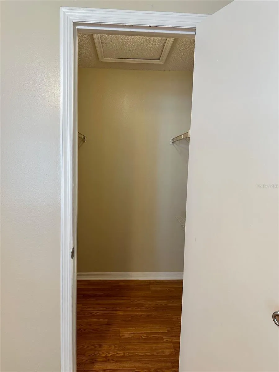 6052 WESTGATE DRIVE #203 Orlando, FL 32835