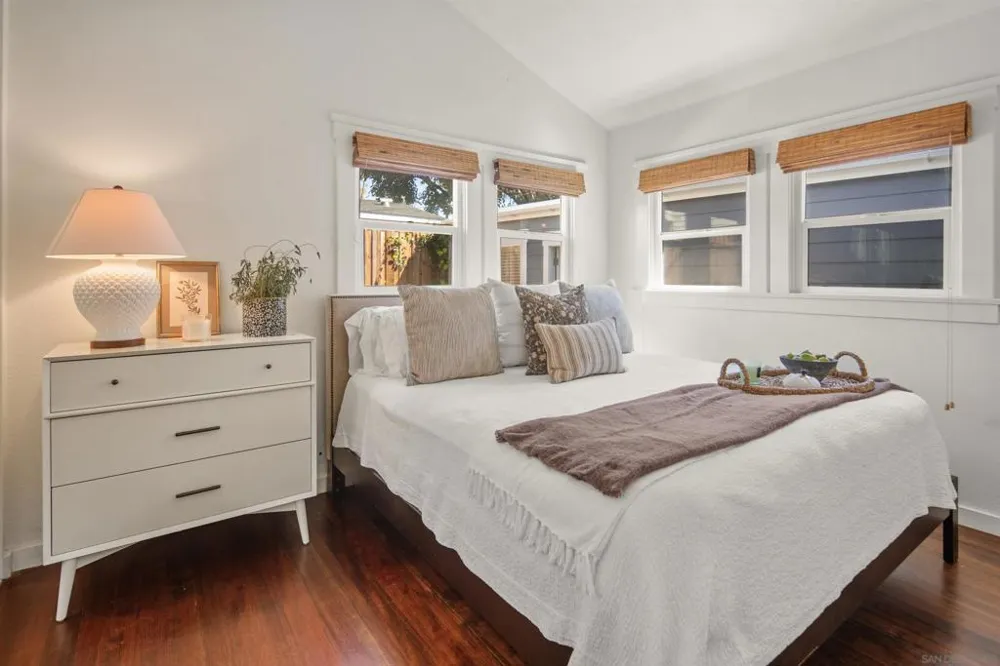950 Olive Ave Coronado, CA 92118