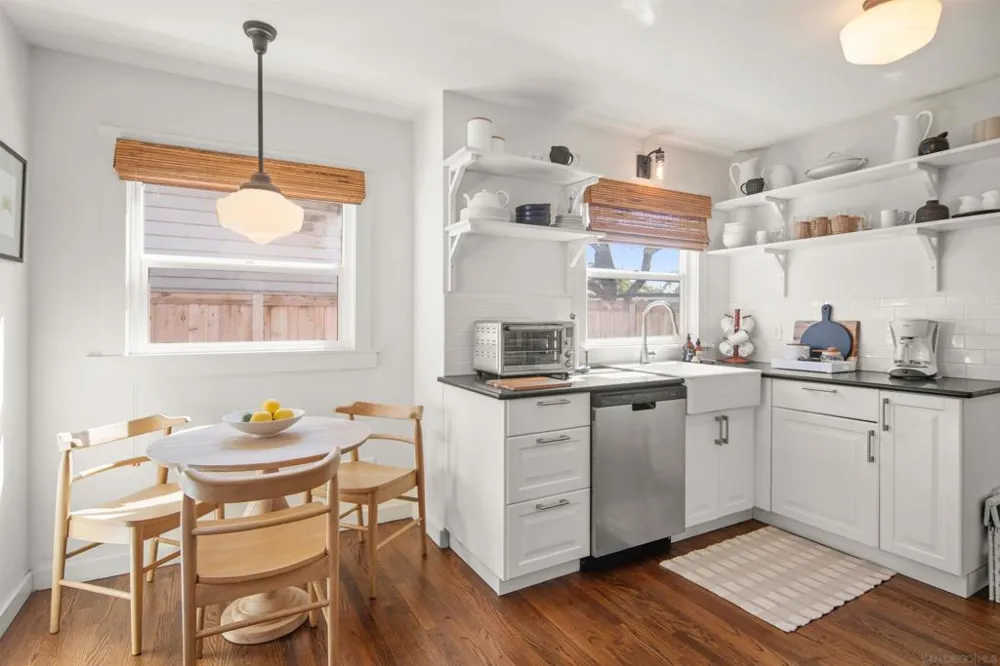 950 Olive Ave Coronado, CA 92118