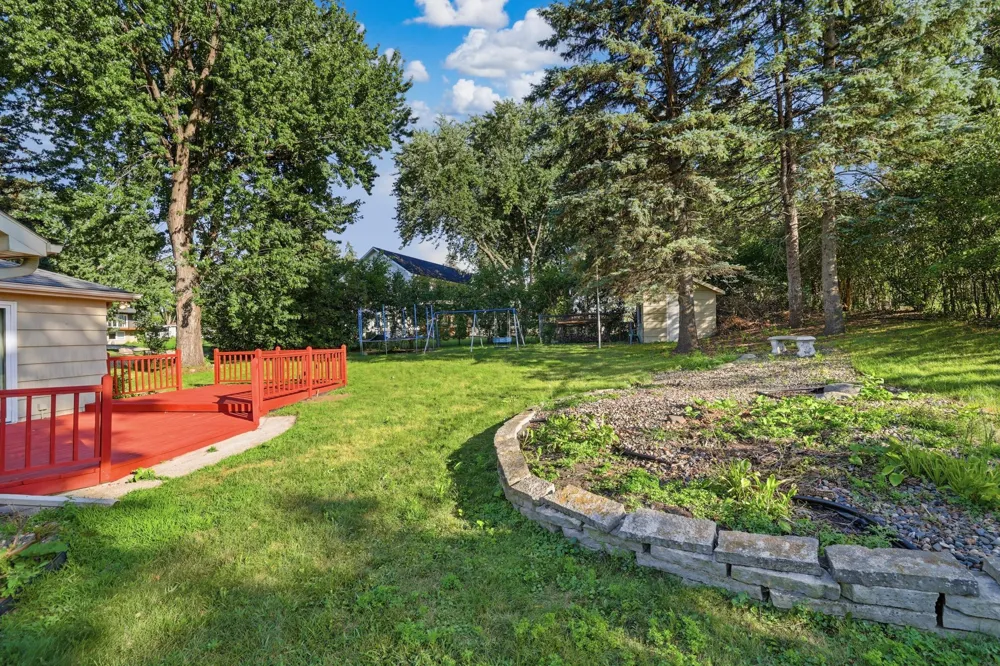 6208 Hillside Road Edina, MN 55436