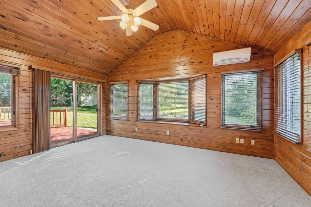 6208 Hillside Road Edina, MN 55436
